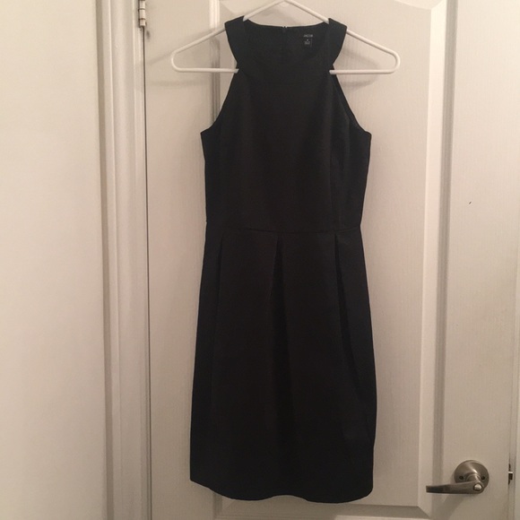 LBD for the holidays - Picture 2 of 3